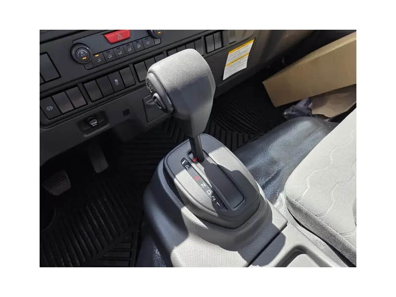 2027 ISUZU NRR