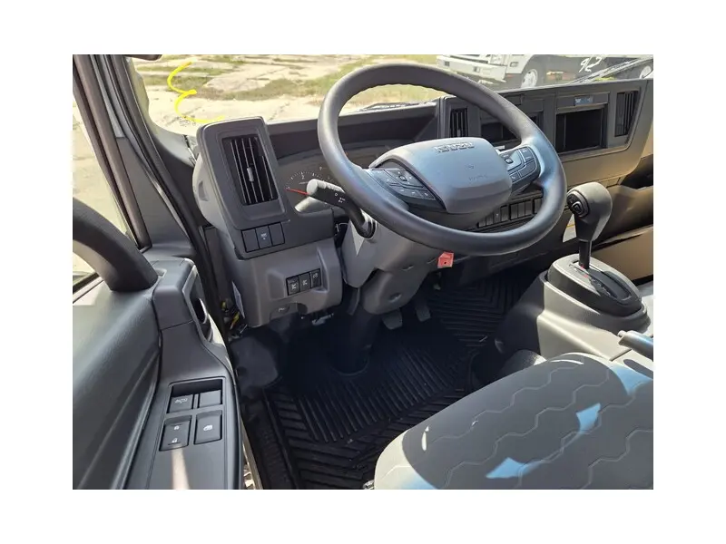 2027 ISUZU NRR