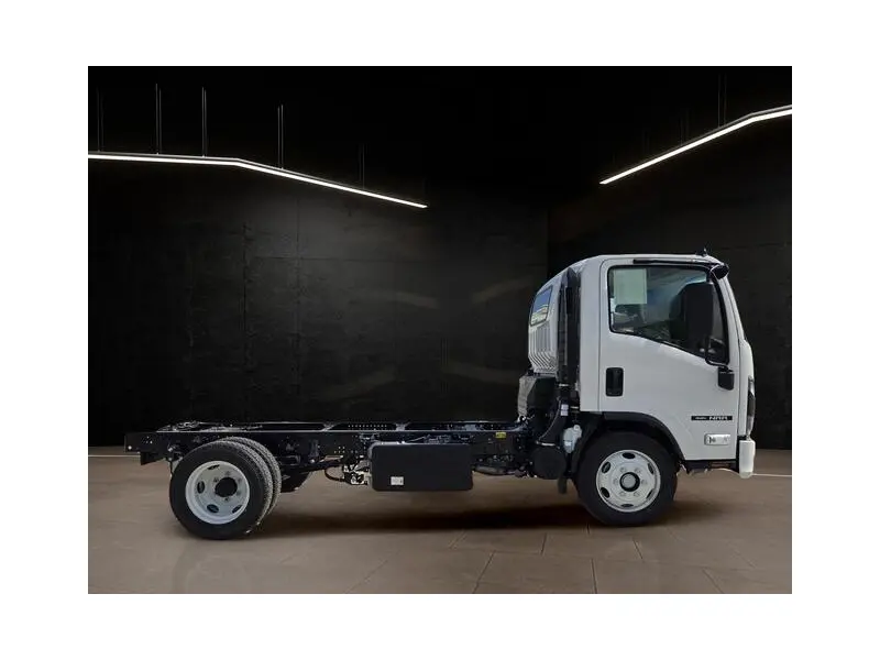 2027 ISUZU NRR