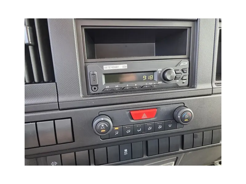 2027 ISUZU NRR