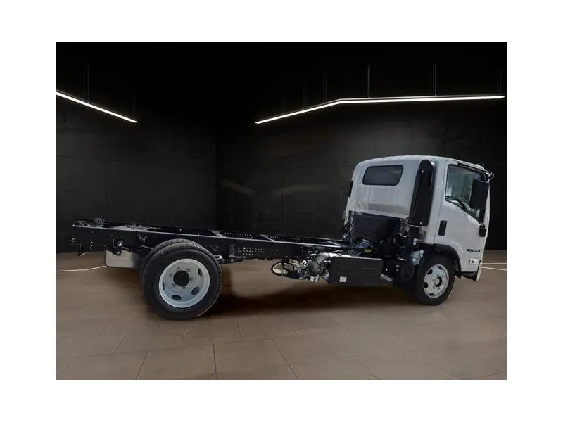 2027 ISUZU NRR