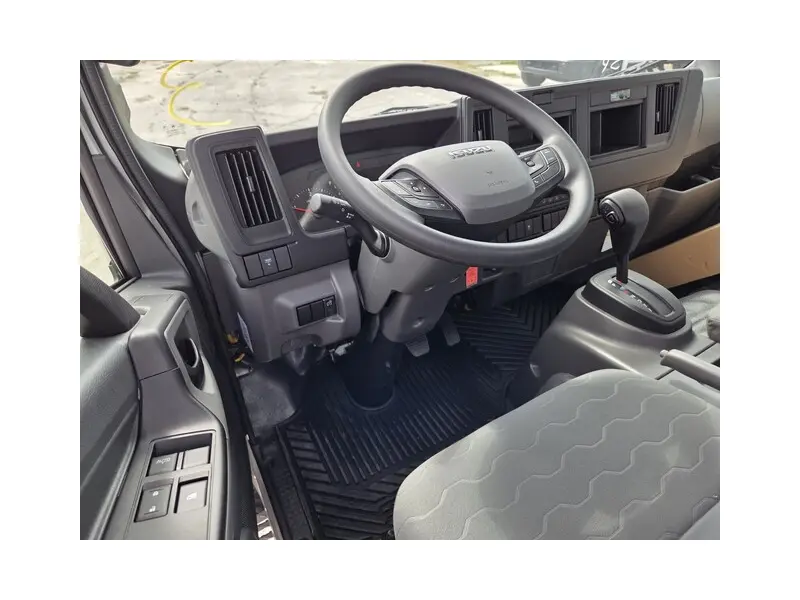 2027 ISUZU NRR