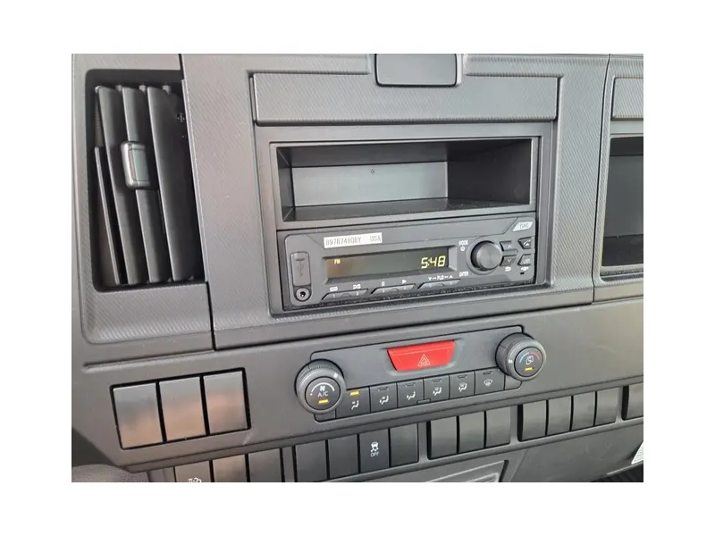 2027 ISUZU NRR