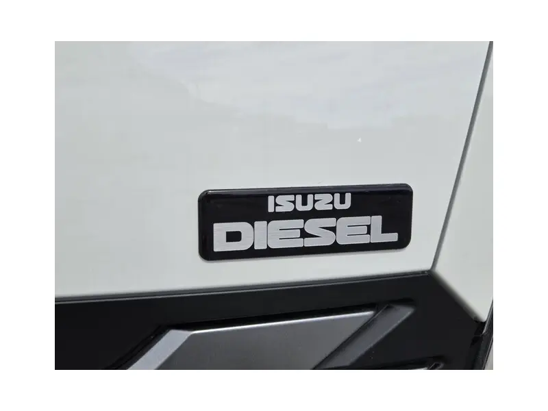 2027 ISUZU NRR