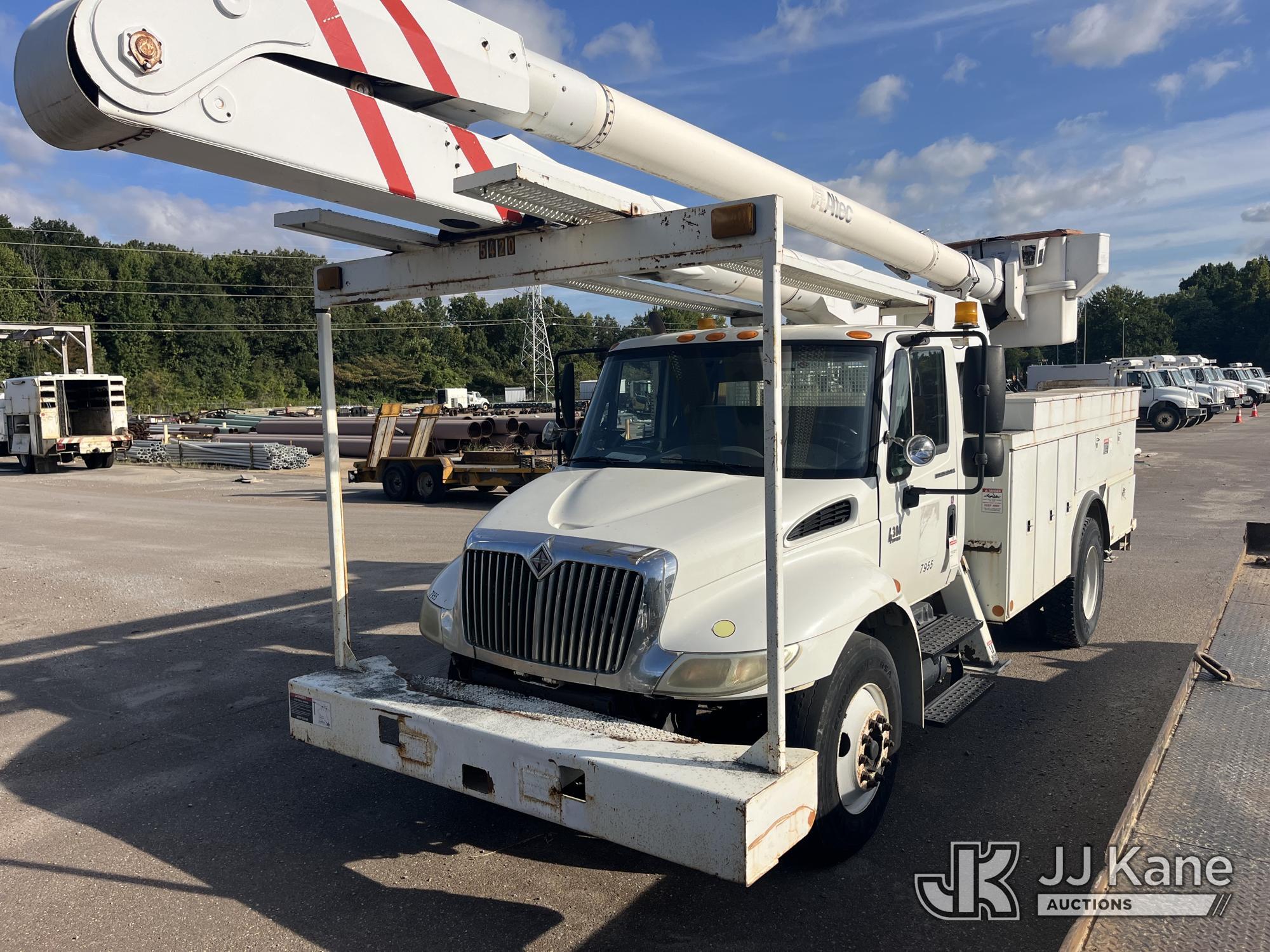 2005 INTERNATIONAL 4300 in Memphis, TN