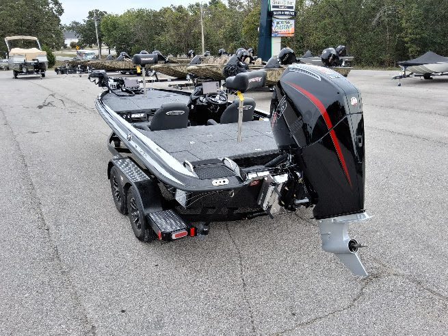 New 2027 Phoenix 720 Zxl For Sale in Warsaw, MO - 5042390695
