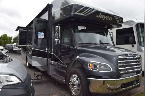 2027 Jayco Seneca 37K in south windsor CT