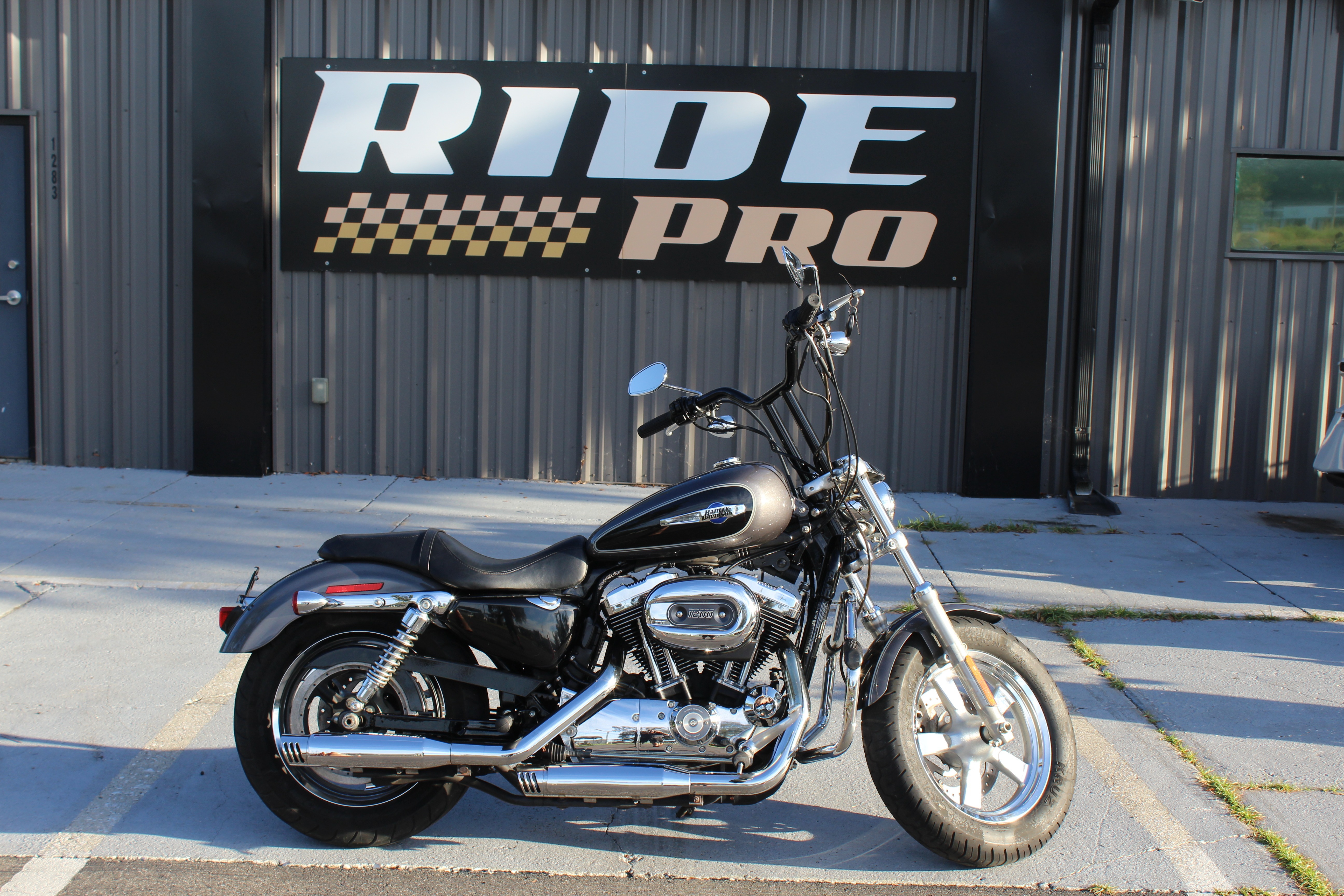 2014 Harley-Davidson 1200 Custom in Brooksville, FL