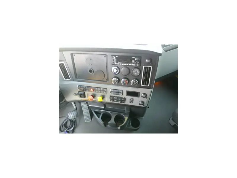 2022 FREIGHTLINER CASCADIA 126