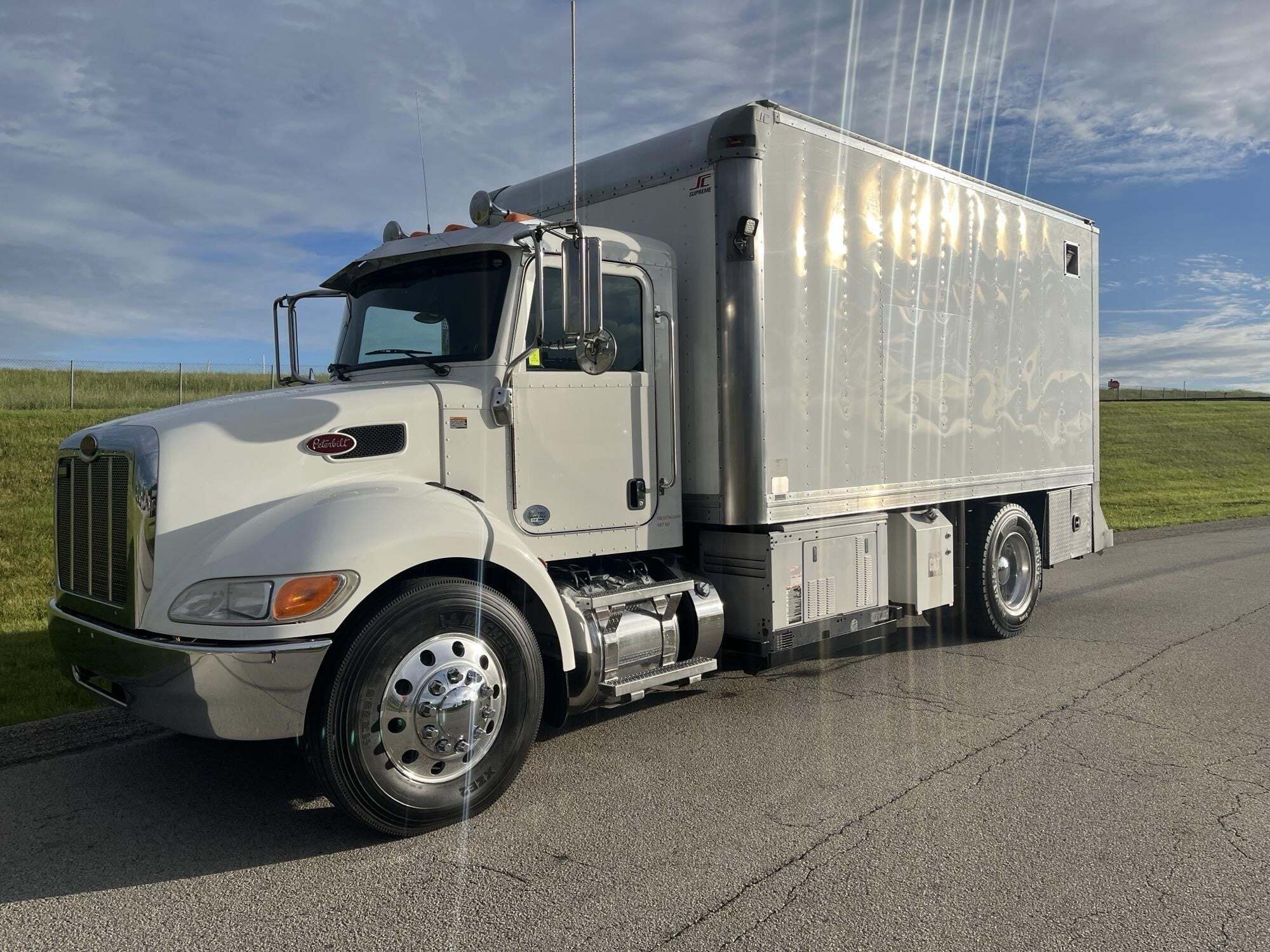 2017 PETERBILT 337 in Smithfield, PA