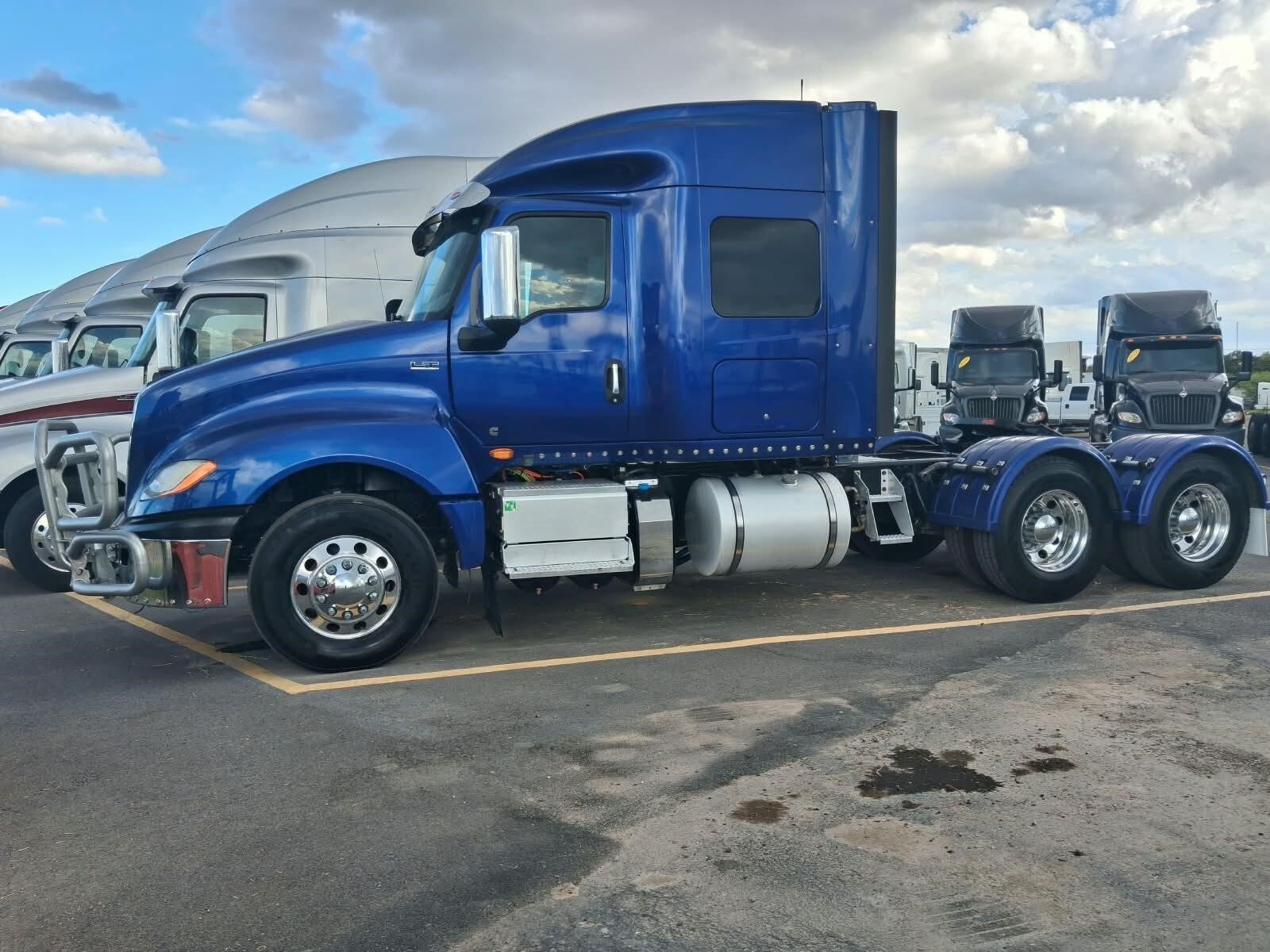 2018 INTERNATIONAL LT in Mission, TX