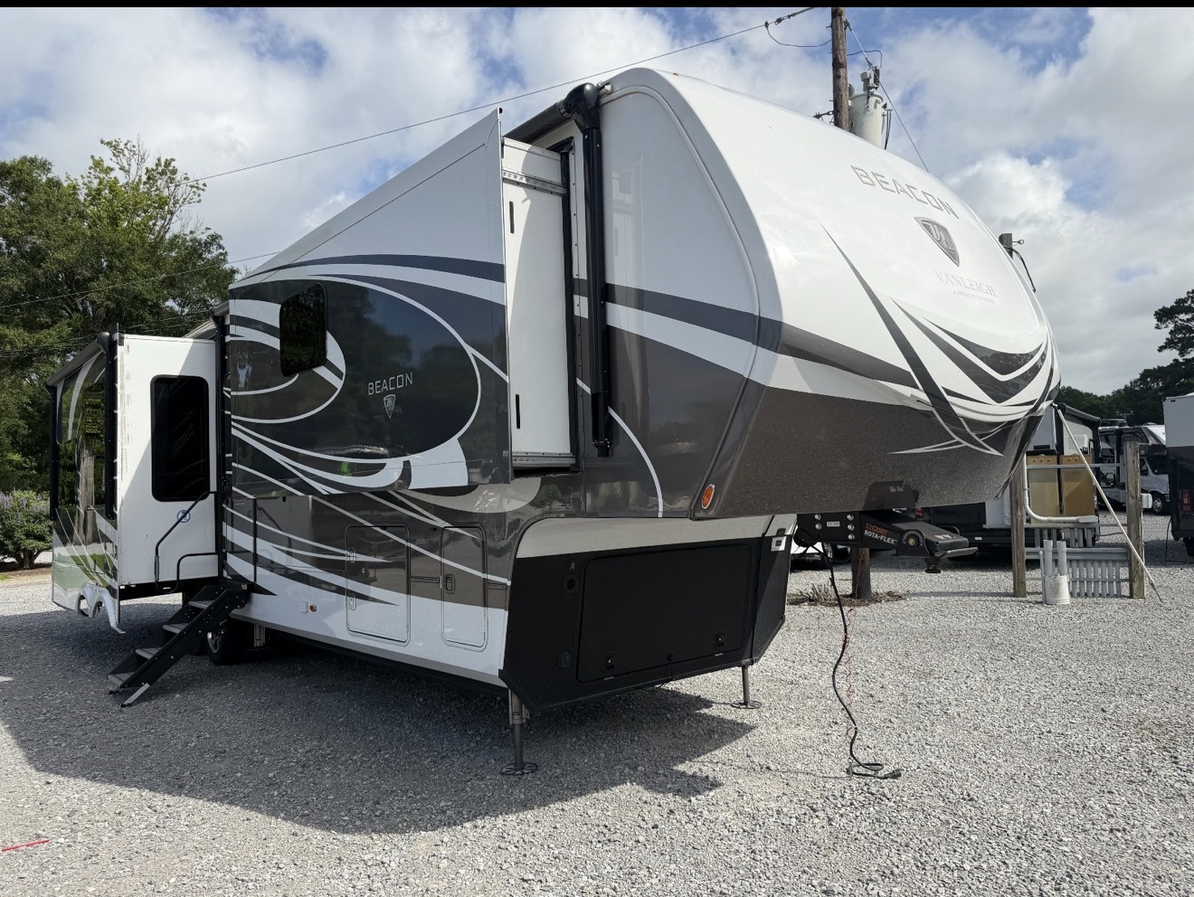 2021 Vanleigh BEACON 39 FBB RV