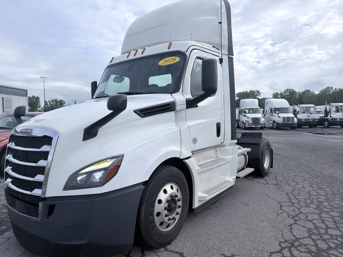 2020 FREIGHTLINER CASCADIA 126 in Hampton, VA