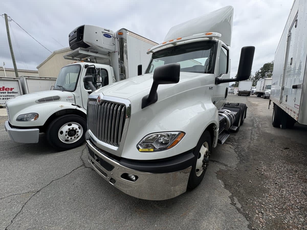 2020 INTERNATIONAL LT625 DAYCAB T/A in Richmond, VA