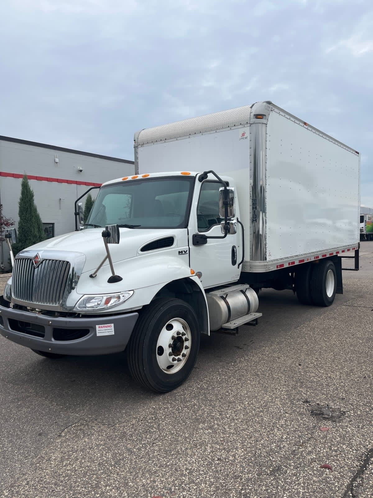 2020 INTERNATIONAL MV607 (4X2) in Minneapolis, MN