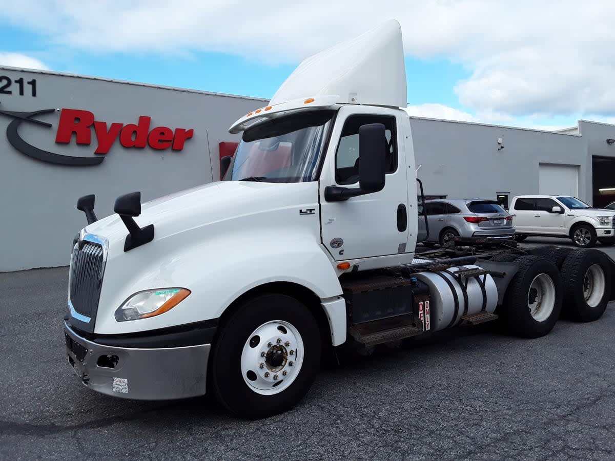 2020 INTERNATIONAL LT625 DAYCAB T/A in Allentown, PA