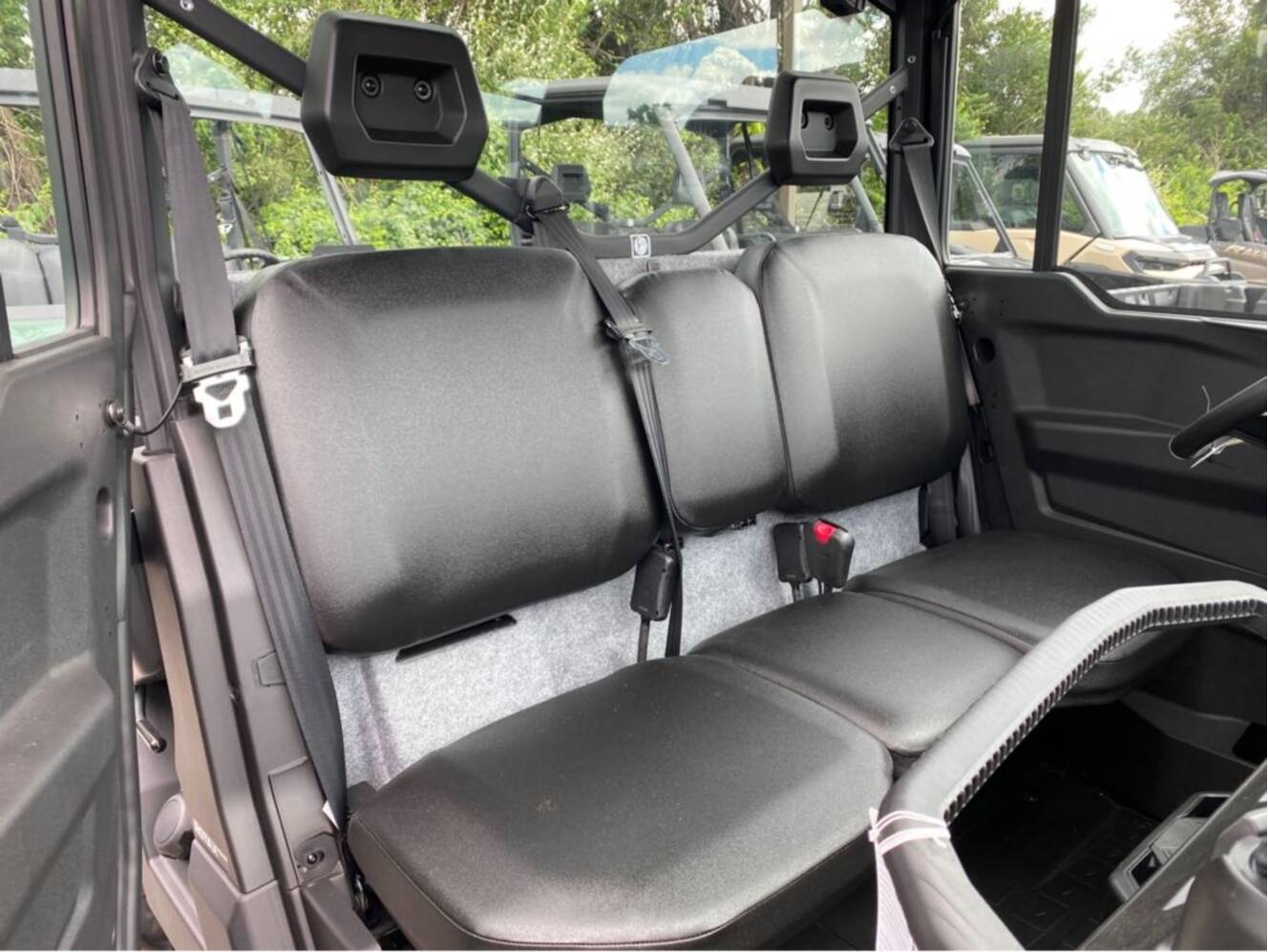 A photo of this 2026 Can-Am Defender DPS CAB HVAC HD10