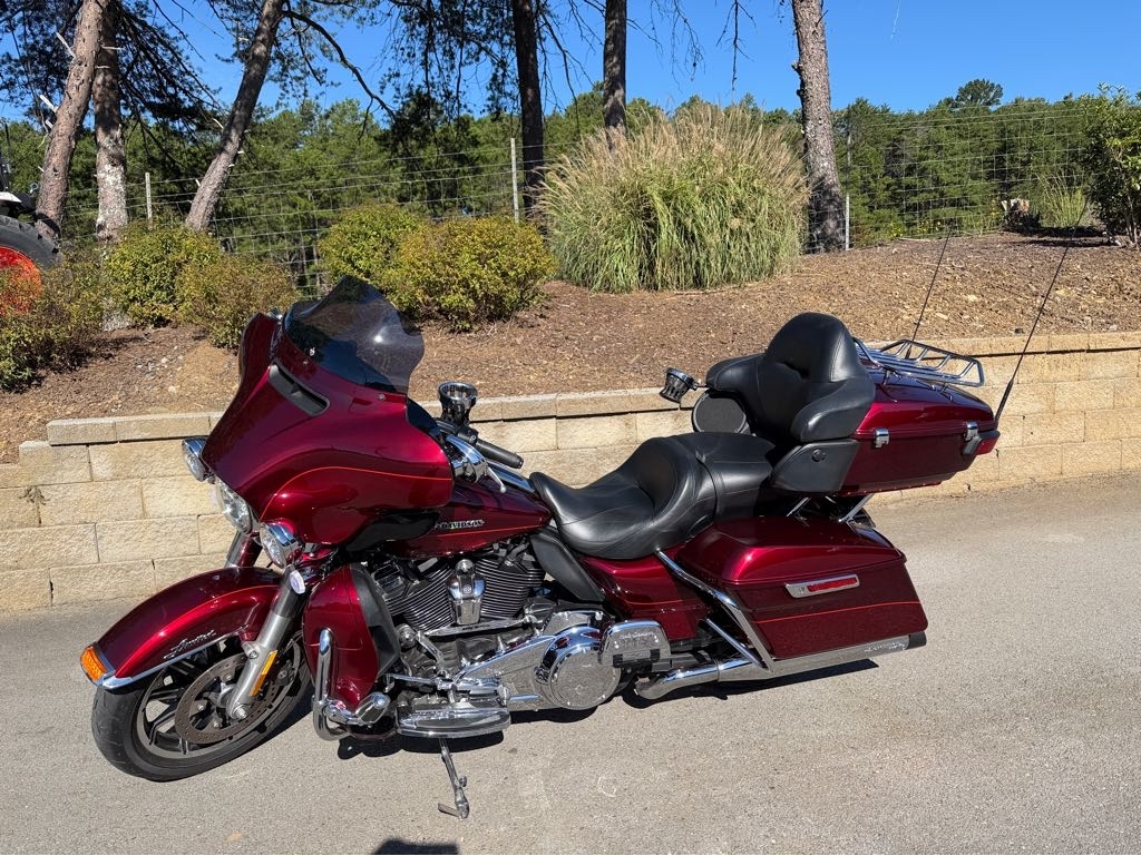 2017 Harley-Davidson Ultra Classic ULTRA CLASSIC FLHTCU in Ellijay, GA