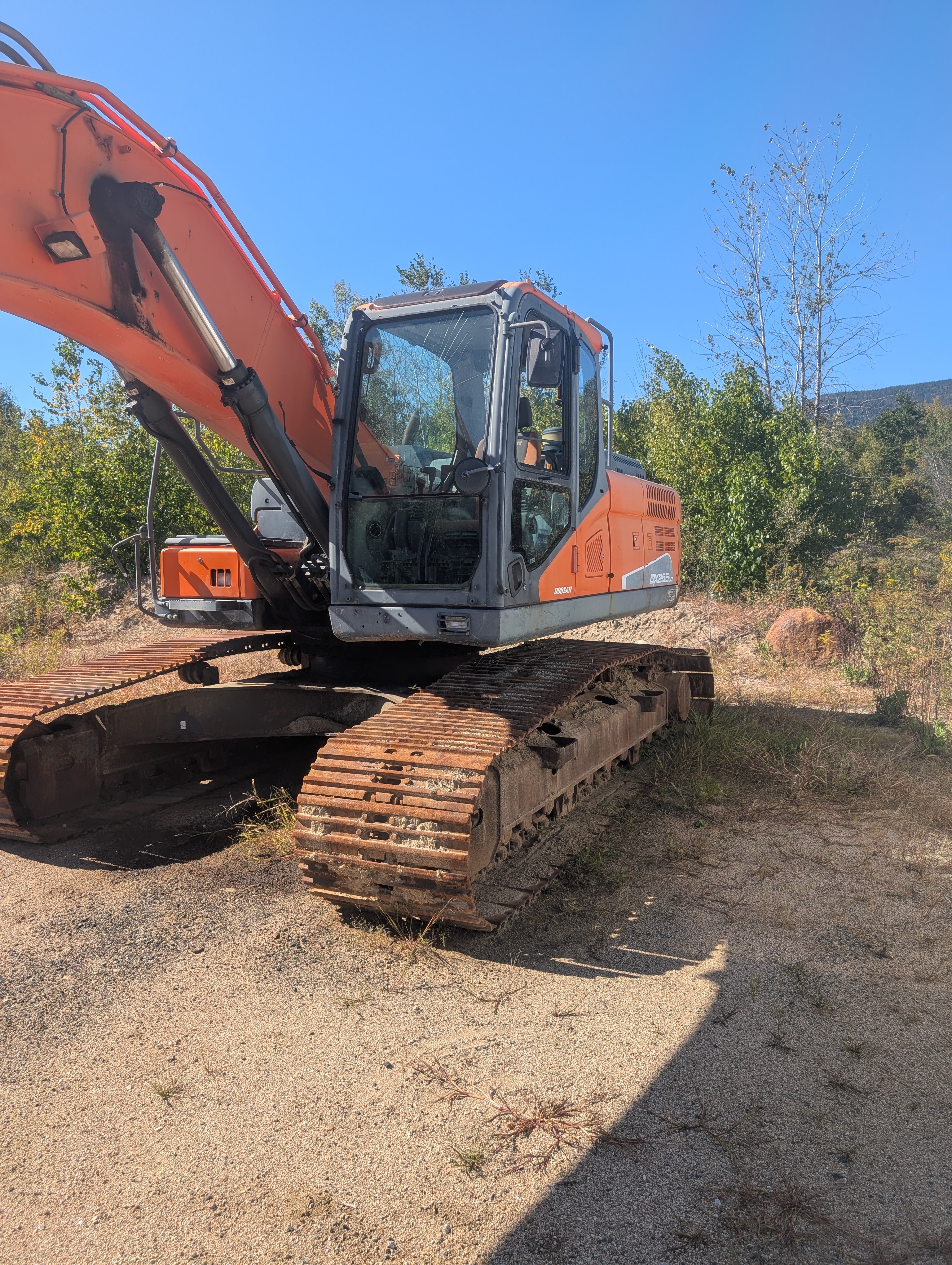 2017 DOOSAN DX225 LC-5 in Andover, NH