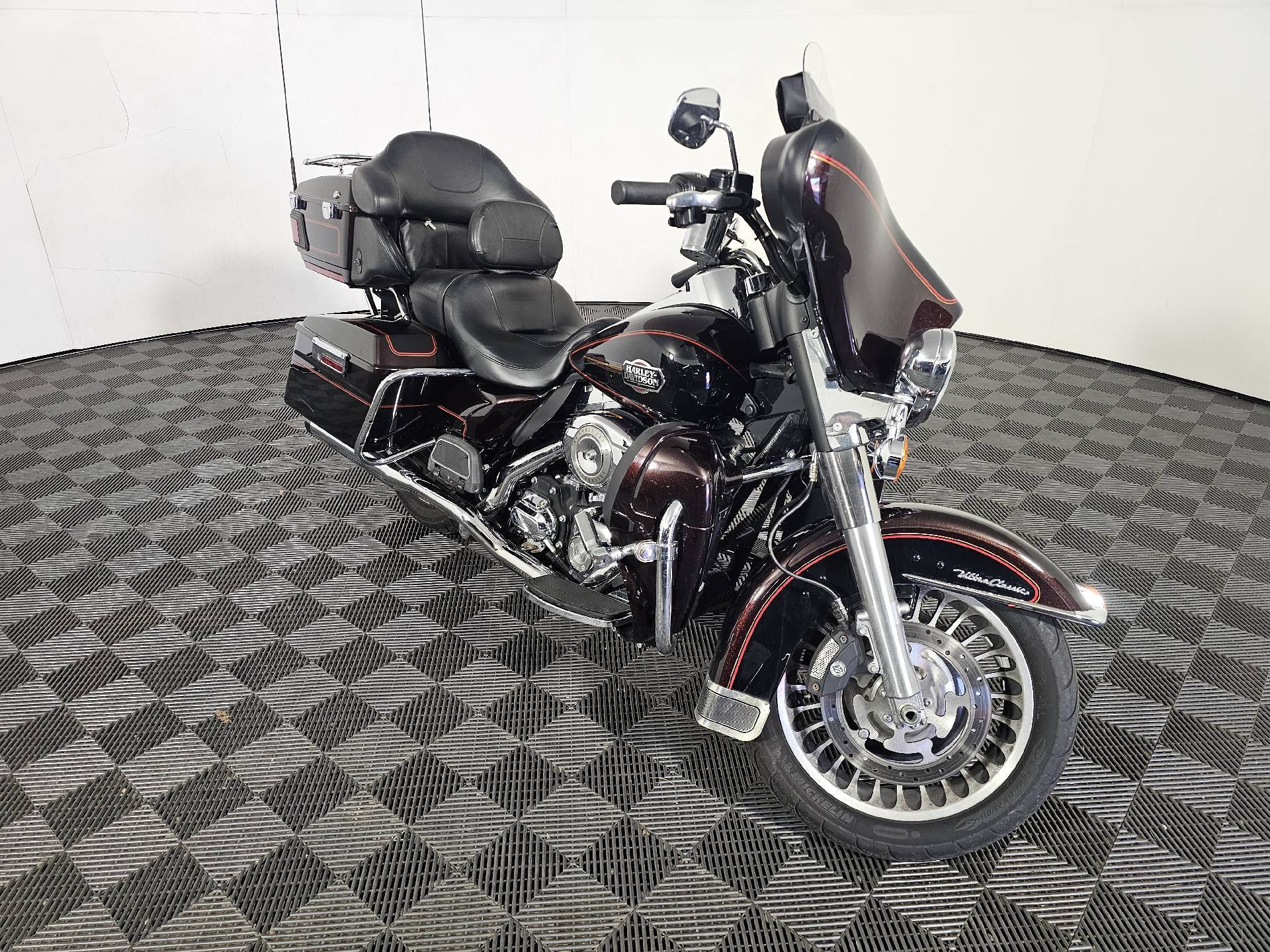 2011 Harley-Davidson FLHTCU ULTRA CLASSIC FLHTCU in Athens, OH