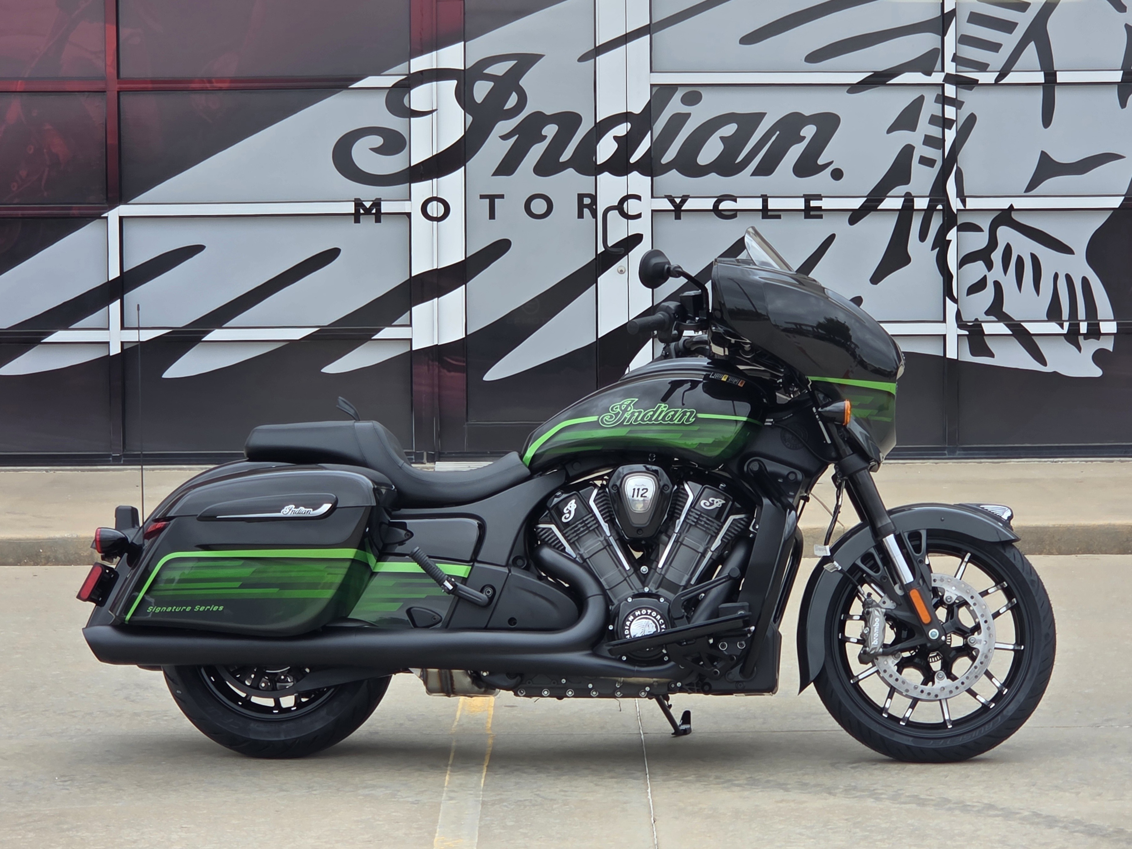 2026 Indian Motorcycle Chieftain® PowerPlus Dark Horse Signature Series DARK HORSE in Norman, OK