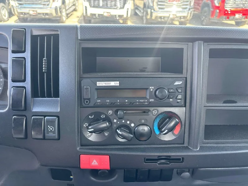 2026 ISUZU NRR
