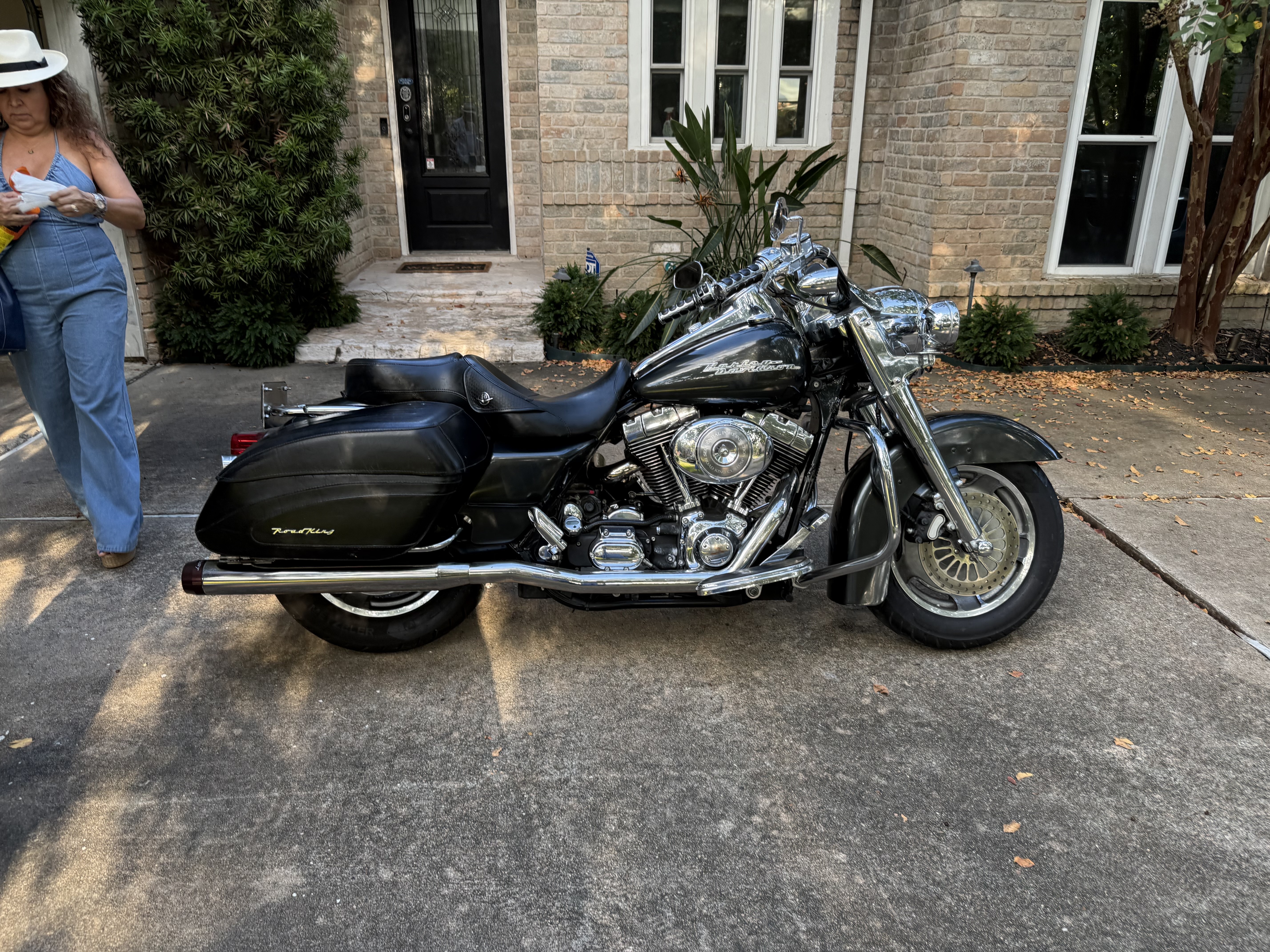 2005 Harley-Davidson ROAD KING CUSTOM Cruiser motorcycle