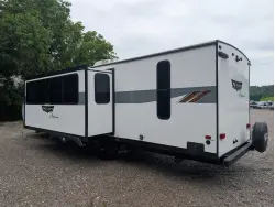2024 Forest River Wildwood X-Lite 273QBXL