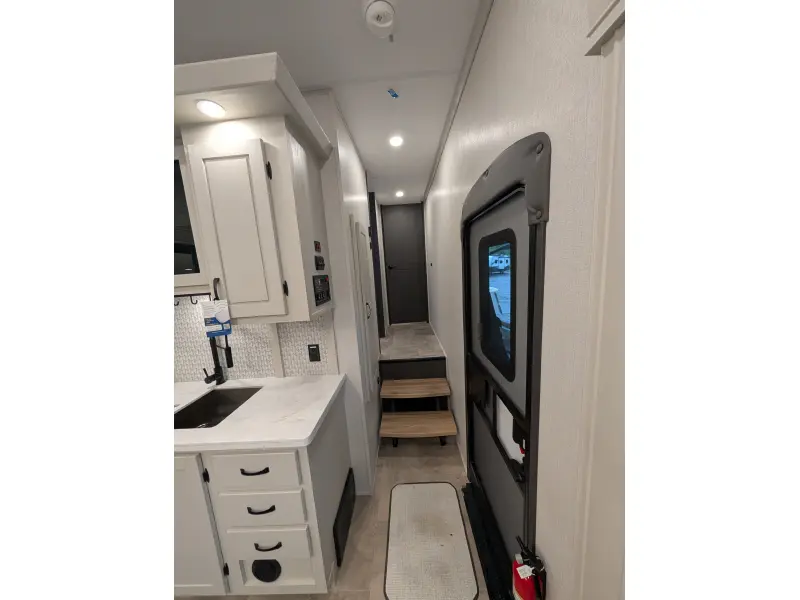 2025 Coachmen Chaparral 389DEK