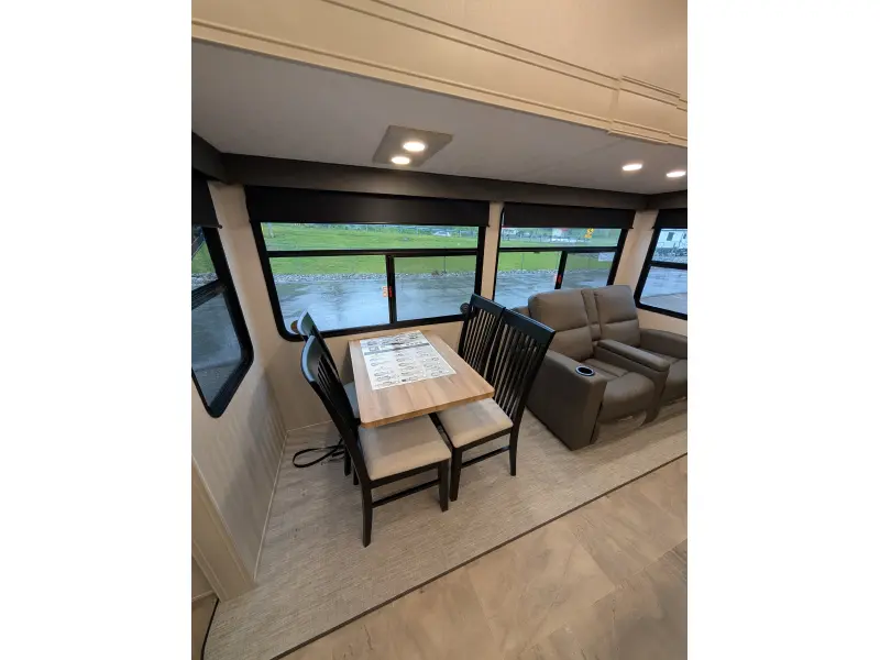 2025 Coachmen Chaparral 389DEK