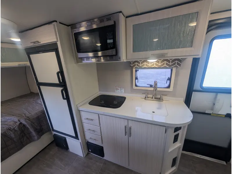 2018 Livin Lite Camplite CL16DBS