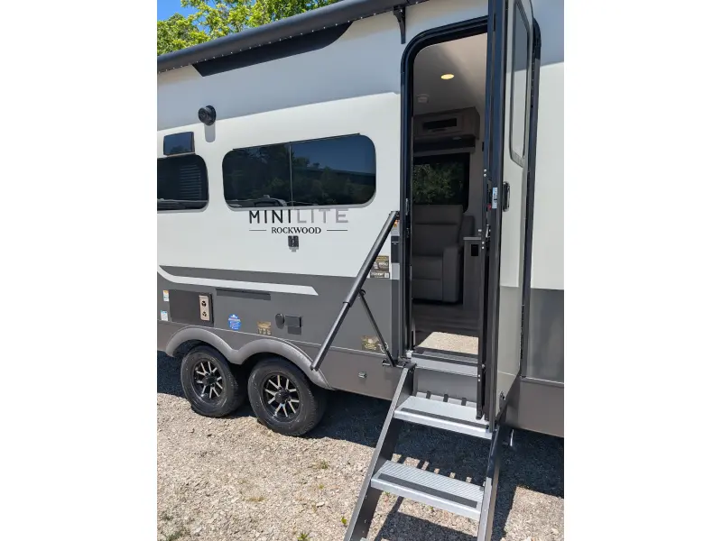 2026 Forest River Rockwood 2524FBT Mini Lite