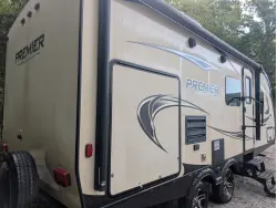 2018 Keystone Premier 22RBPR