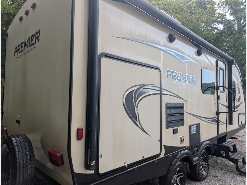 2018 Keystone Premier 22RBPR