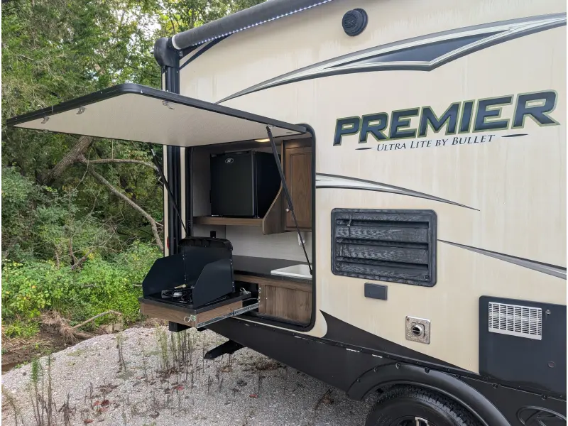 2018 Keystone Premier 22RBPR