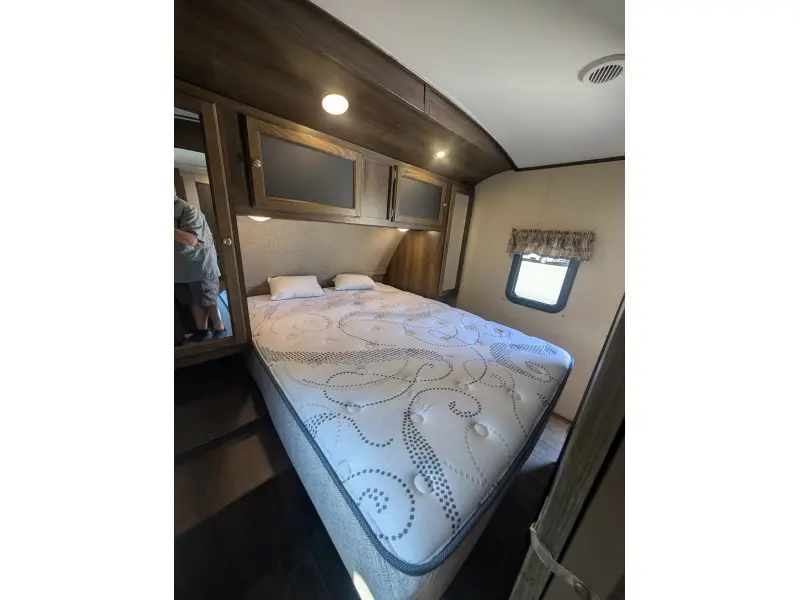 2018 Keystone Premier 22RBPR