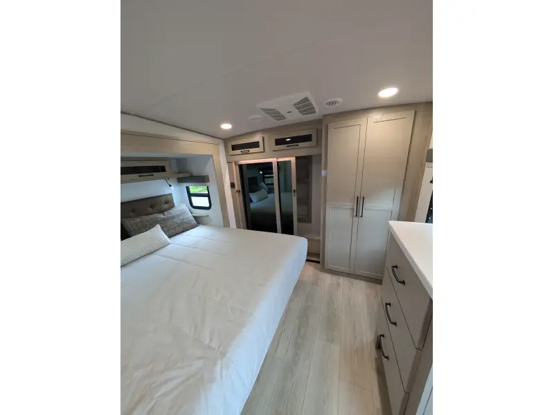 2025 Forest River Rockwood Signature Fifth Wheel R371RK