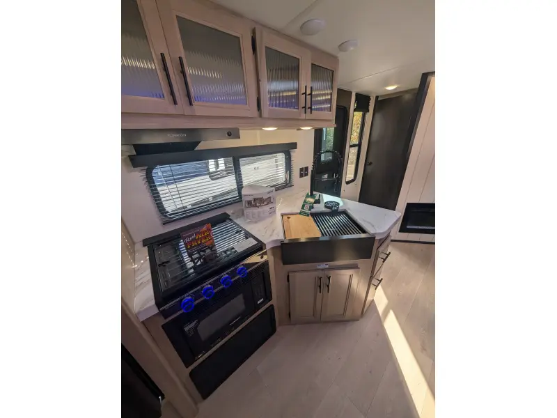 2026 Forest River Cherokee Grey Wolf 27LH