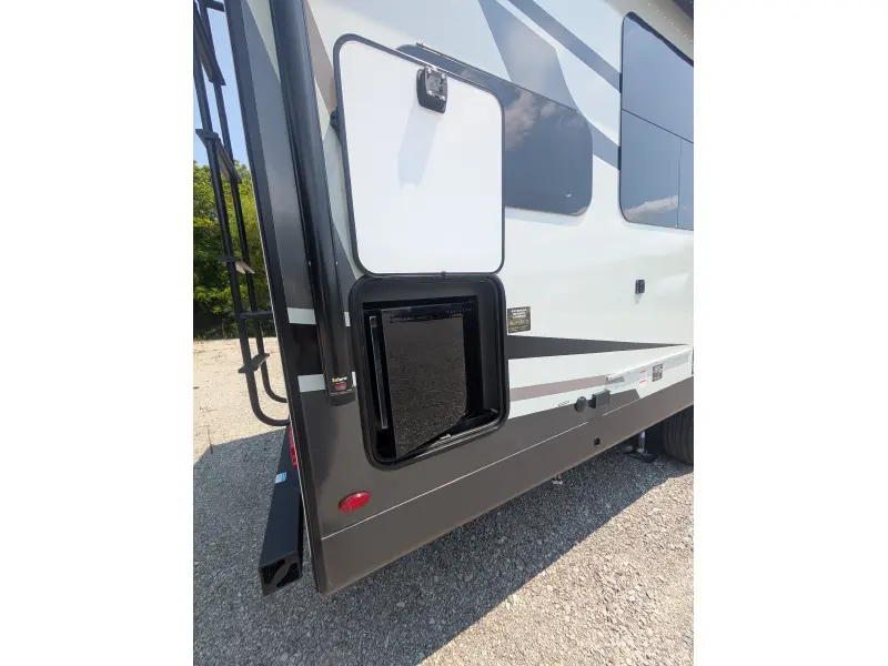 2027 Forest River Rockwood 2711RK Ultra Lite Travel Trailer