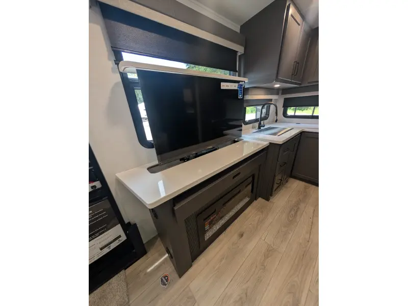 2027 Forest River Rockwood 2711RK Ultra Lite Travel Trailer
