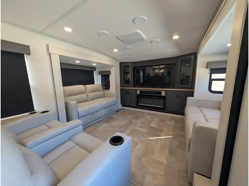 2026 Coachmen Chaparral 334FL