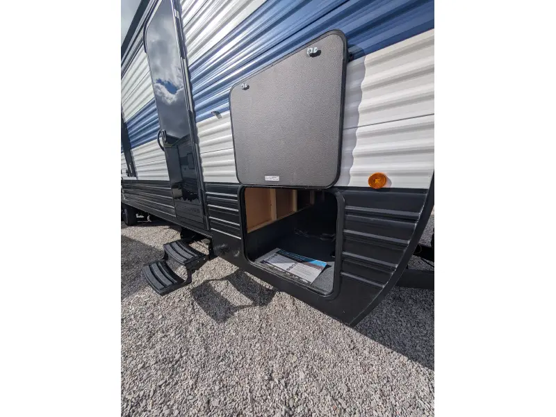 2026 Forest River Cherokee Grey Wolf 29NM