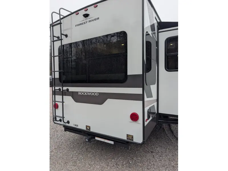2026 Forest River Rockwood Signature 401SFB