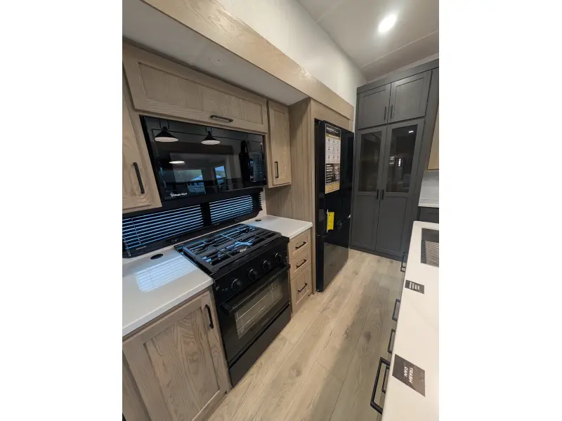 2026 Forest River Rockwood Signature 401SFB