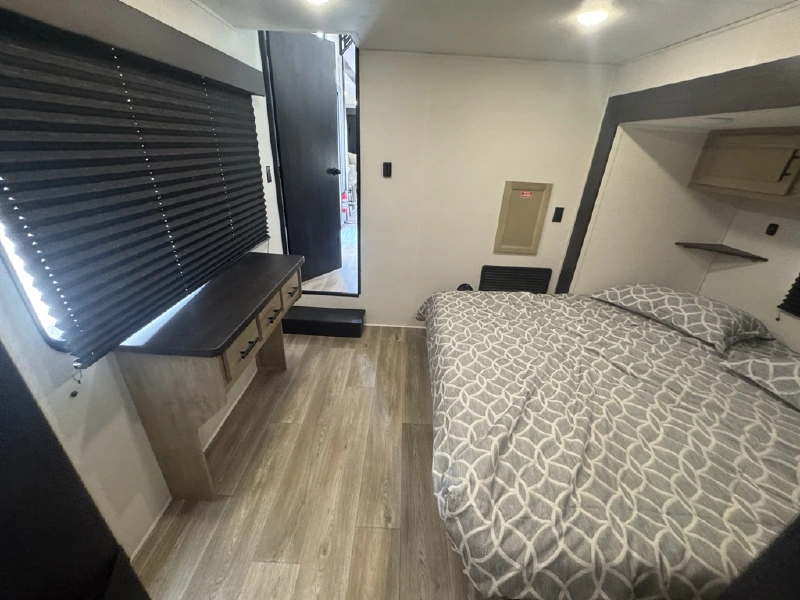 2027 FOREST RIVER CASCADE 39JMC