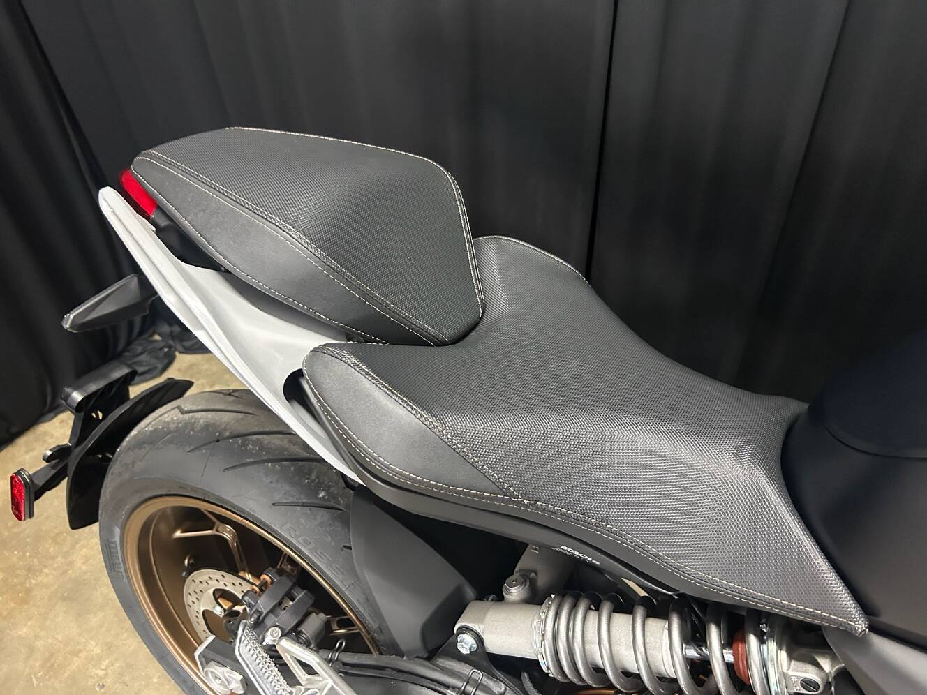 A photo of this 2025 Zero Motorcycles SR/F