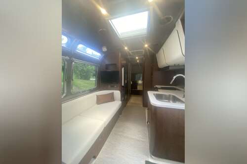 2023 Airstream GLOBETROTTER 25FBQ in festus MO