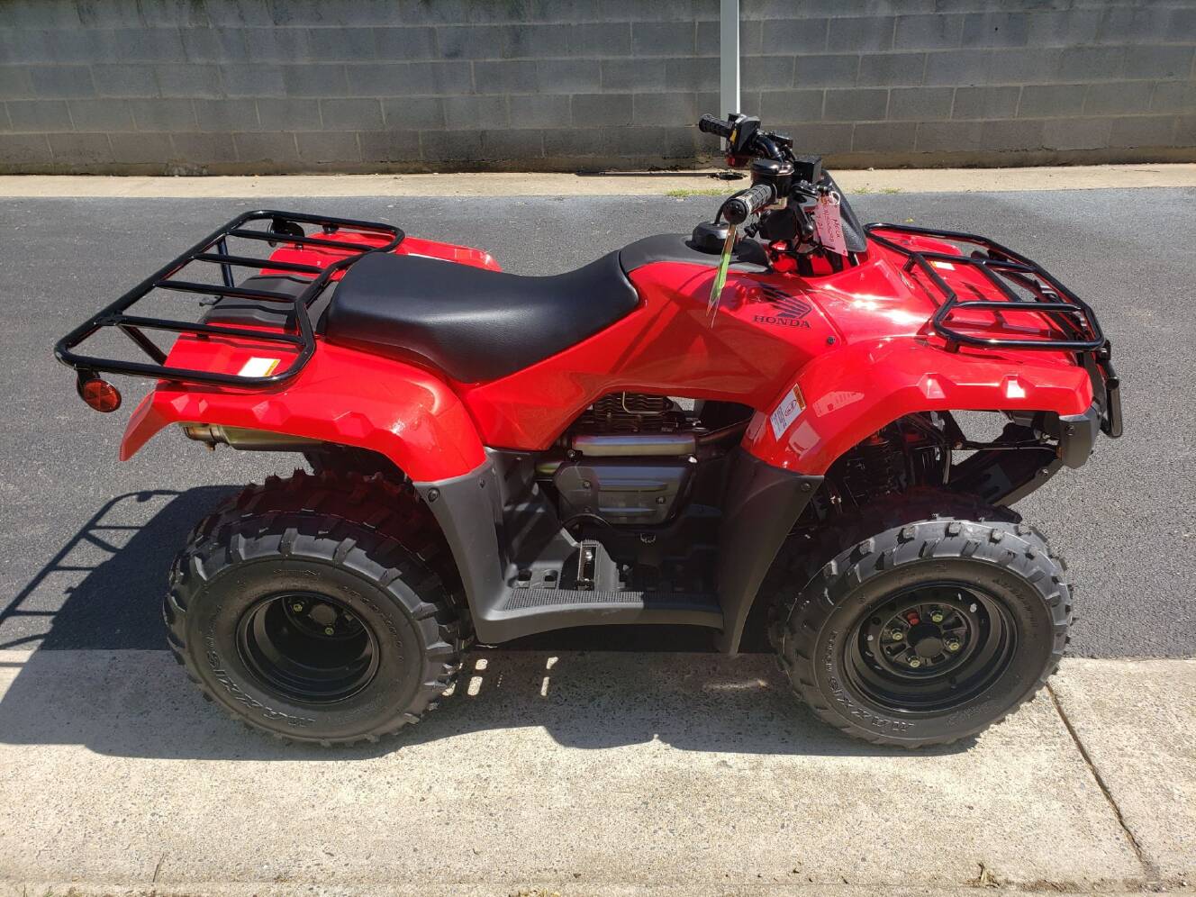 A photo of this 2026 Honda FourTrax Recon ES