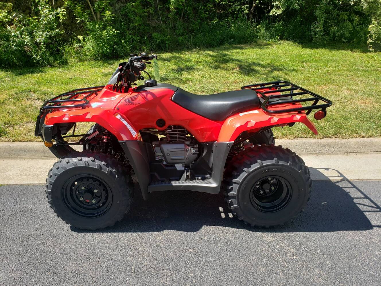 A photo of this 2026 Honda FourTrax Recon ES