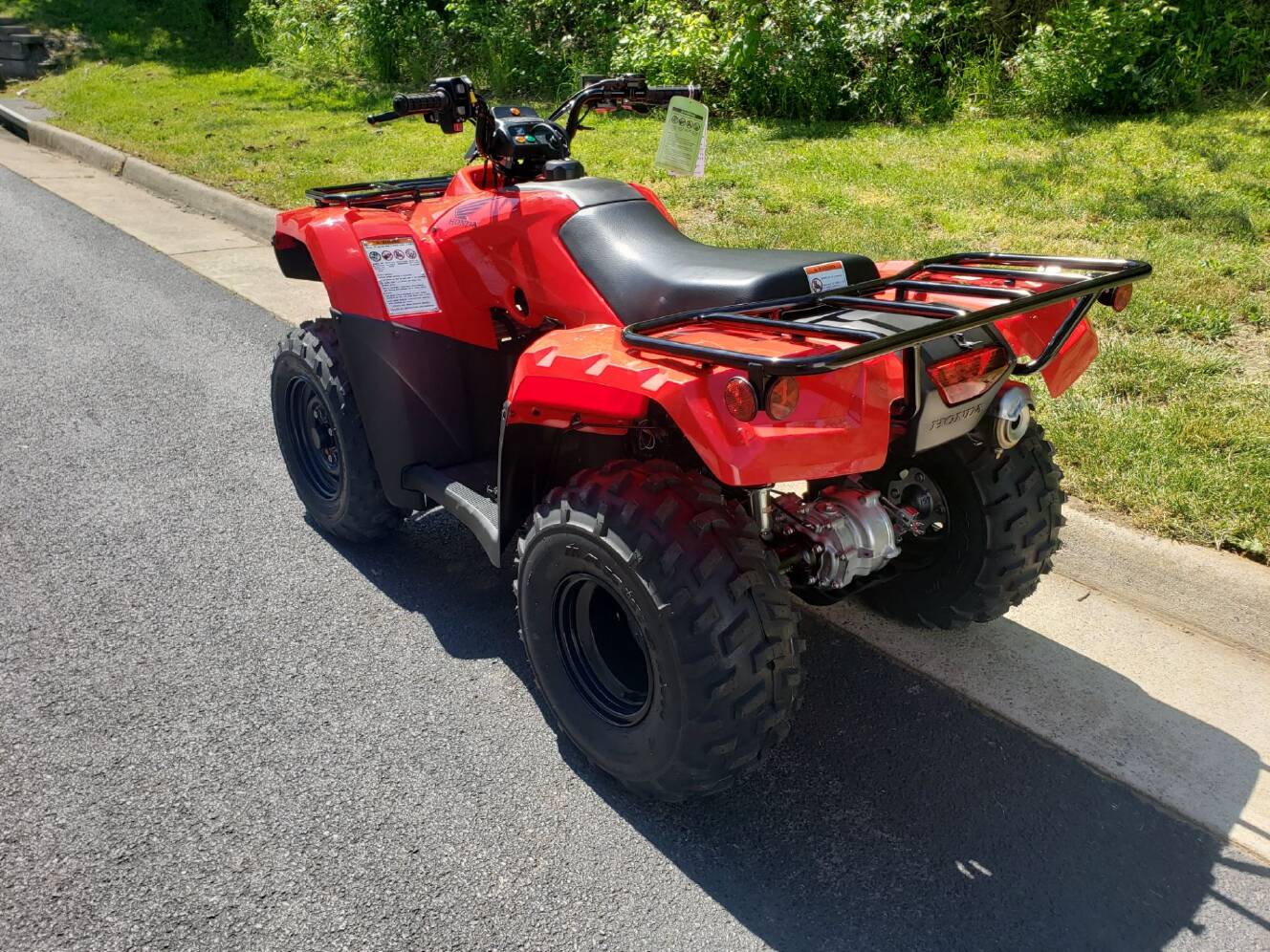 A photo of this 2026 Honda FourTrax Recon ES
